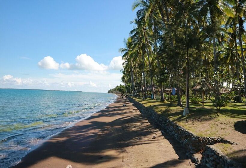 هتل Crystal Paradise Resort, Spa & Winery