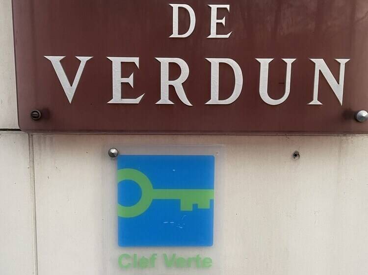 호텔 De Verdun