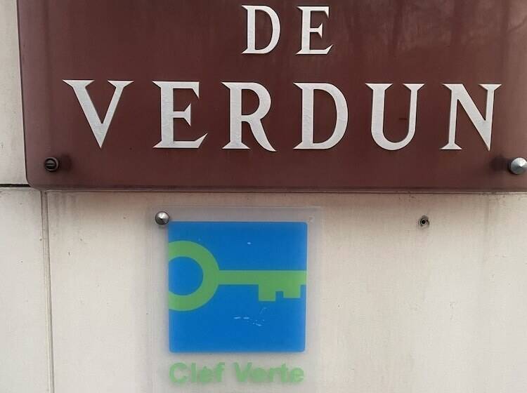 호텔 De Verdun