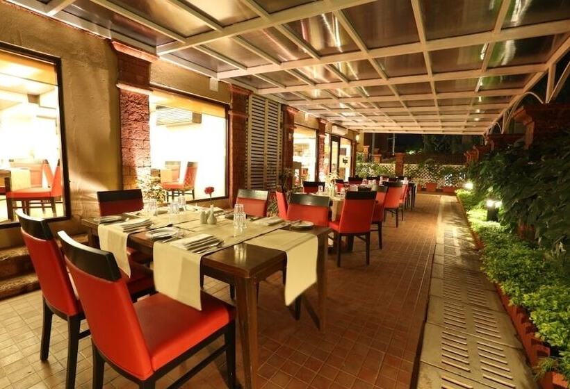 هتل Deltin Suites