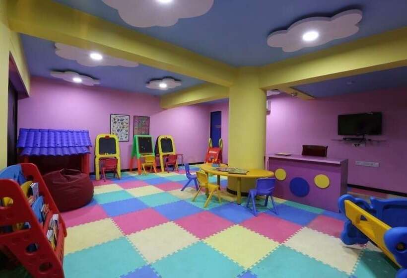 هتل Deltin Suites