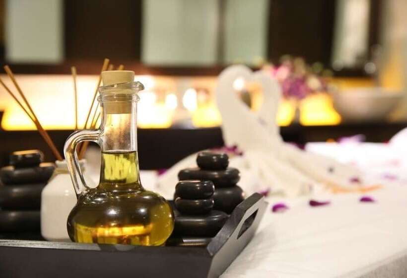 هتل Deltin Suites