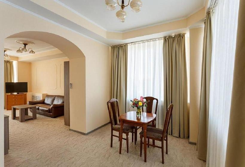 Отель Devon Medical & Spa