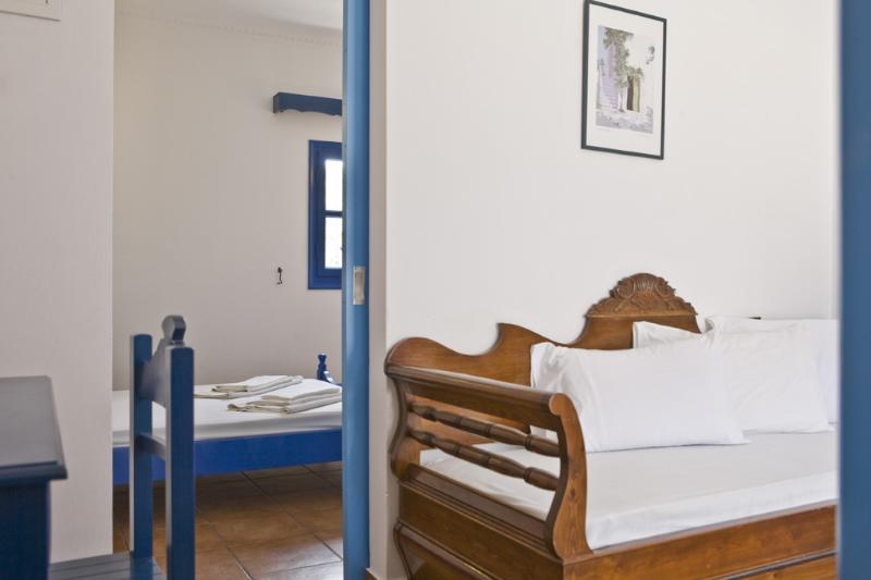 Отель Blue Perla Suites