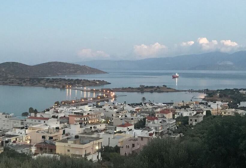 酒店 Elounda Heights
