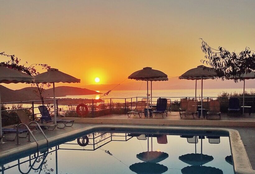 酒店 Elounda Heights