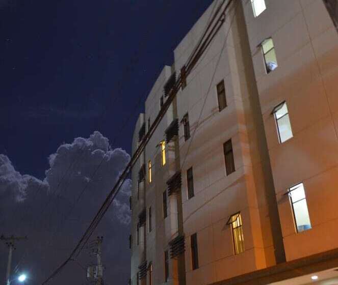 ホテル Express Inn Mactan