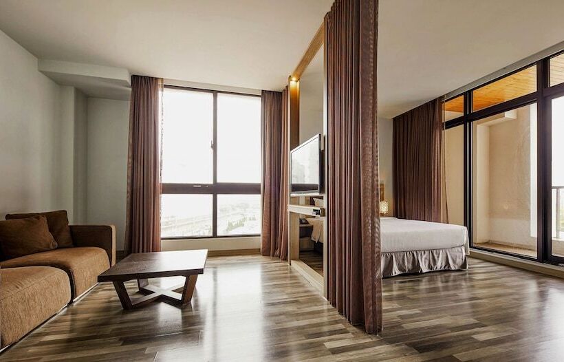 Hotel Freedom Design