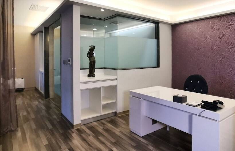 Hotel Freedom Design