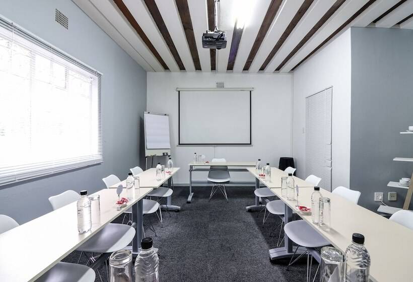 فندق George Lodge International