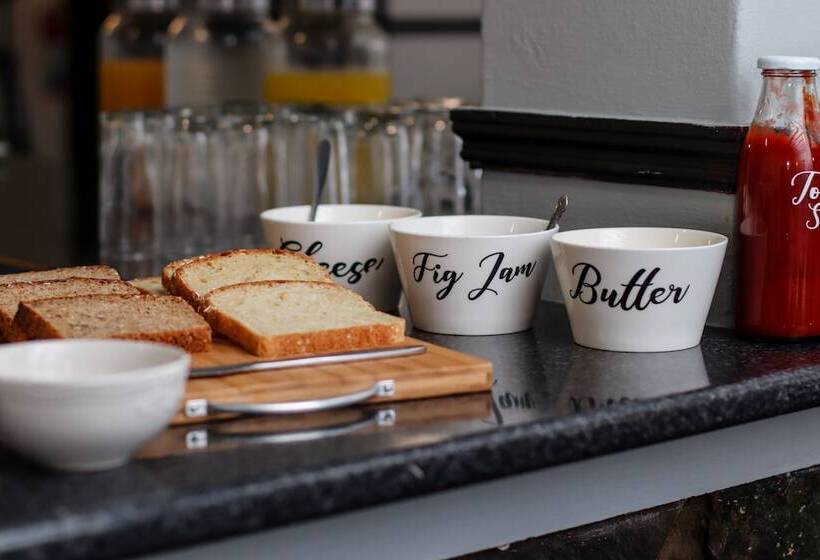 فندق George Lodge International