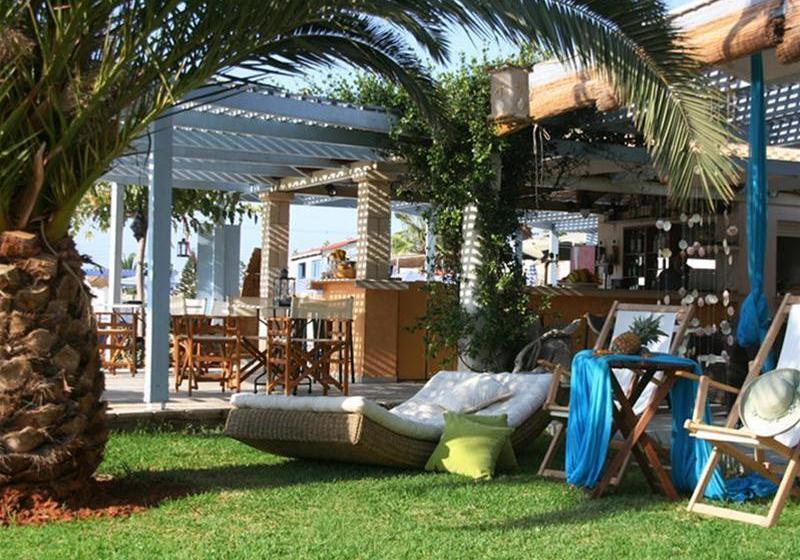 בית מלון כפרי Golden Bay