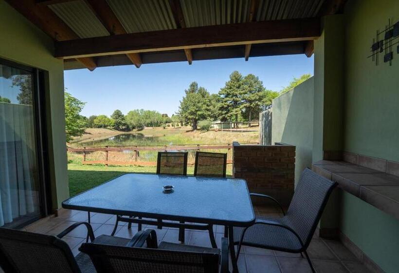 فندق Gooderson Monks Cowl Golf Resort