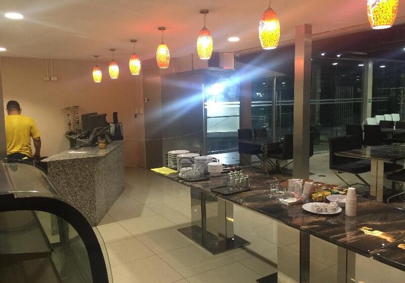 Отель Grand International