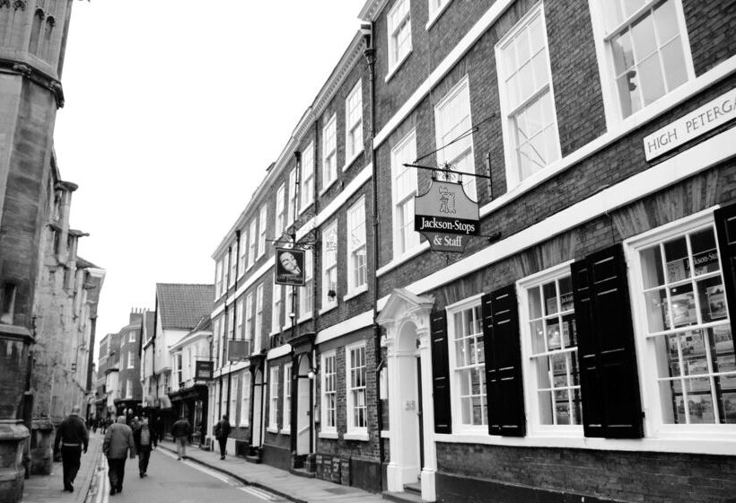 فندق Guy Fawkes Inn