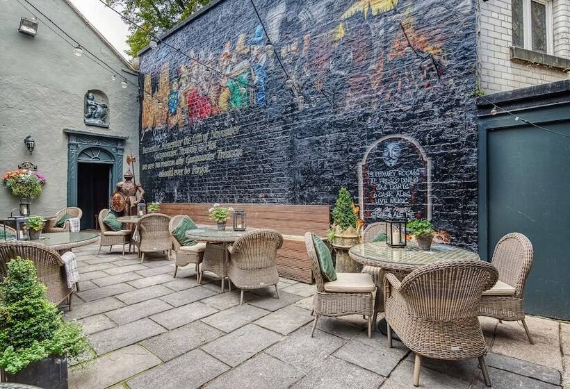 فندق Guy Fawkes Inn