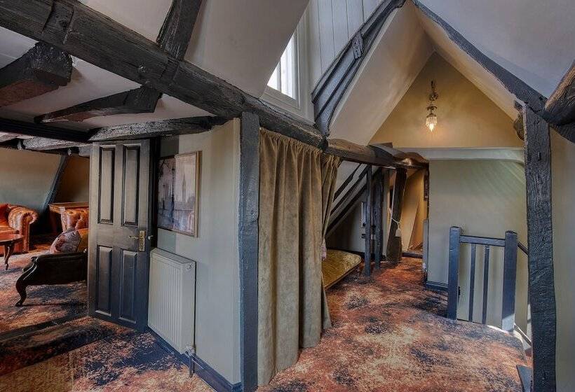 فندق Guy Fawkes Inn