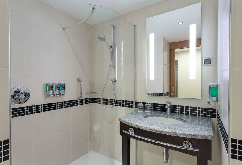 هتل Hampton By Hilton Gdansk Airport