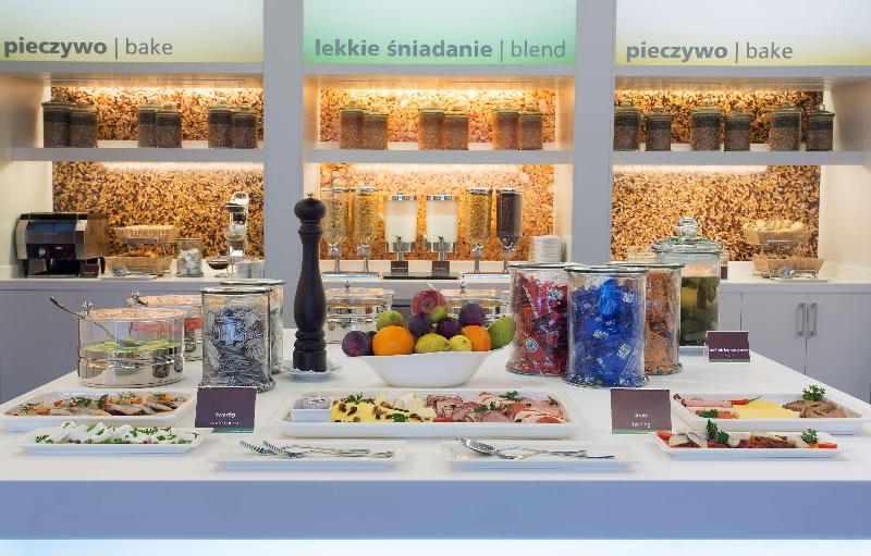 هتل Hampton By Hilton Gdansk Airport