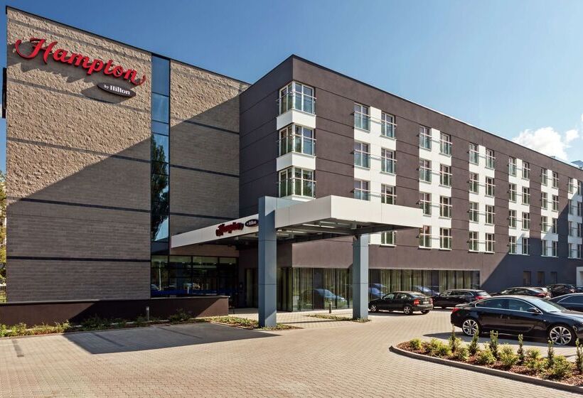 هتل Hampton By Hilton Warsaw Airport