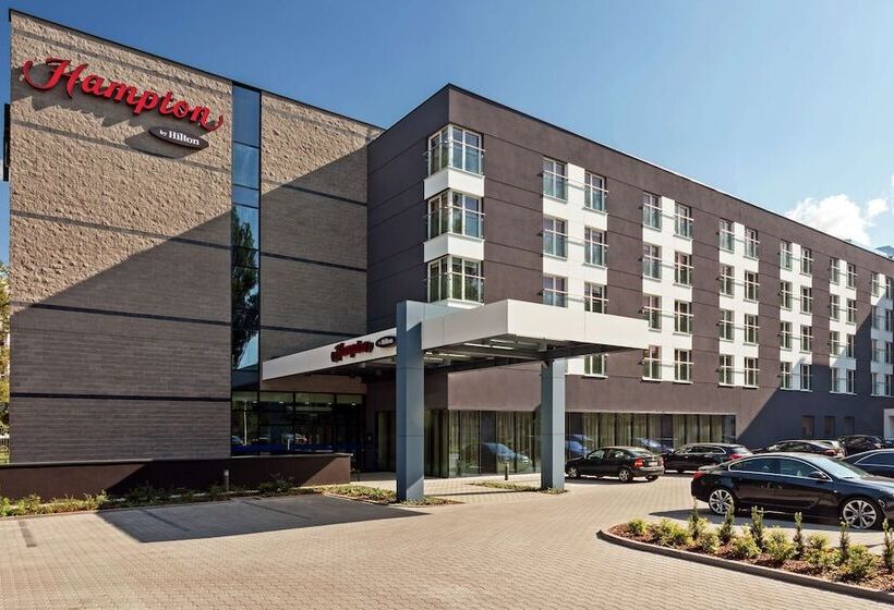 هتل Hampton By Hilton Warsaw Airport