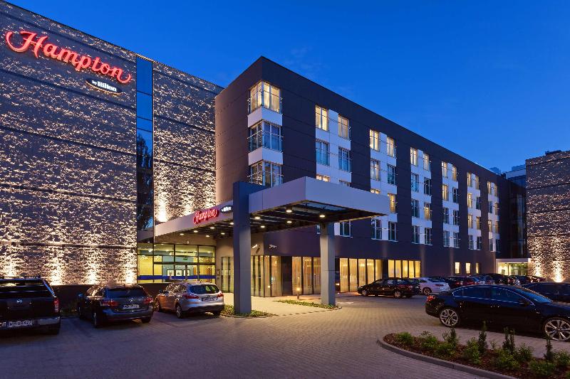 هتل Hampton By Hilton Warsaw Airport