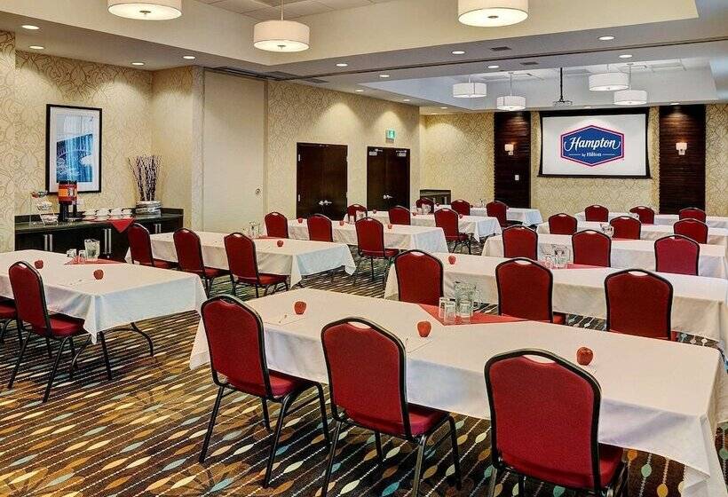 فندق Hampton Inn By Hilton Winnipeg Airport/polo Park