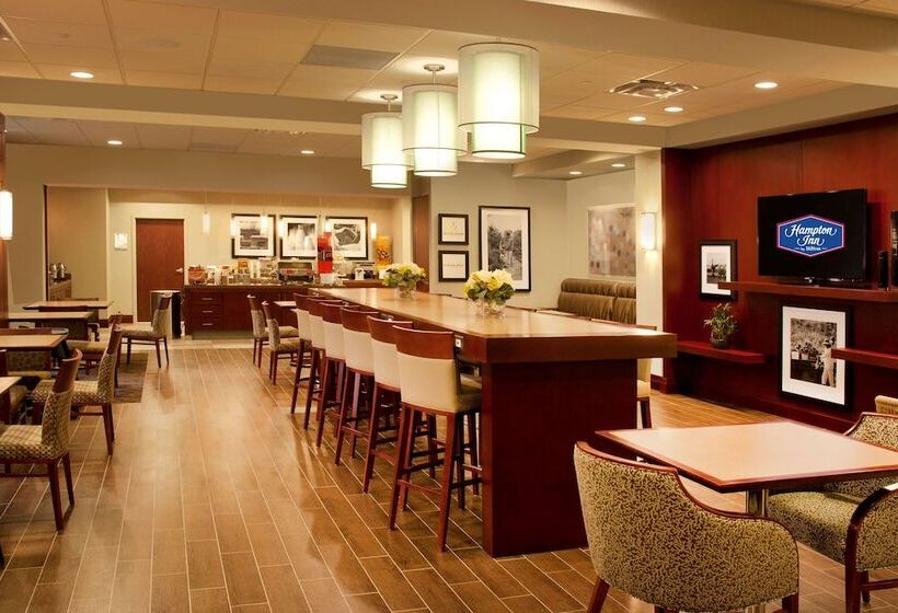 בית מלון כפרי Hampton Inn By Hilton Brampton Toronto