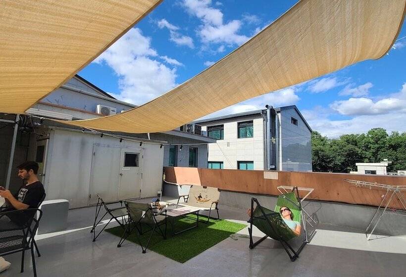 בית מלון כפרי Hostel Tommy