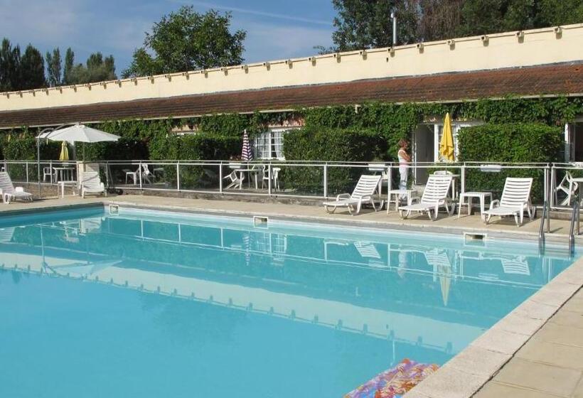 Отель Hôtel Acostel