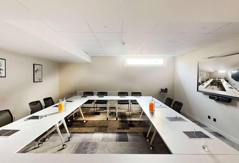 فندق Mercure Fribourg Centre Remparts