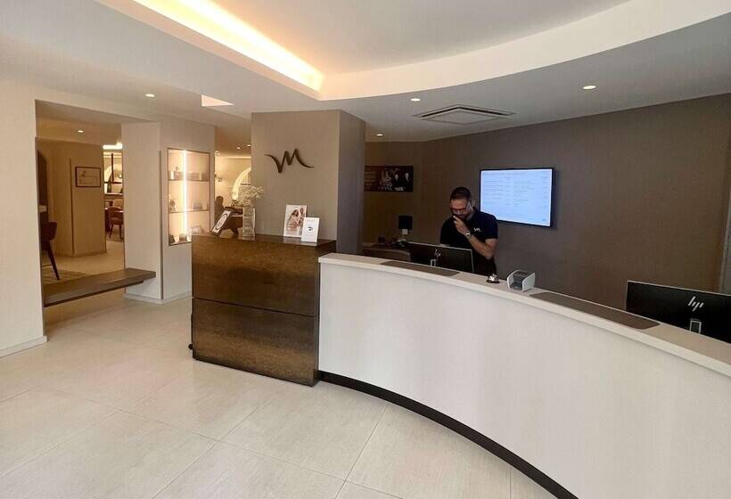 فندق Mercure Fribourg Centre Remparts