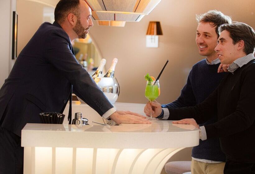 فندق Mercure Fribourg Centre Remparts