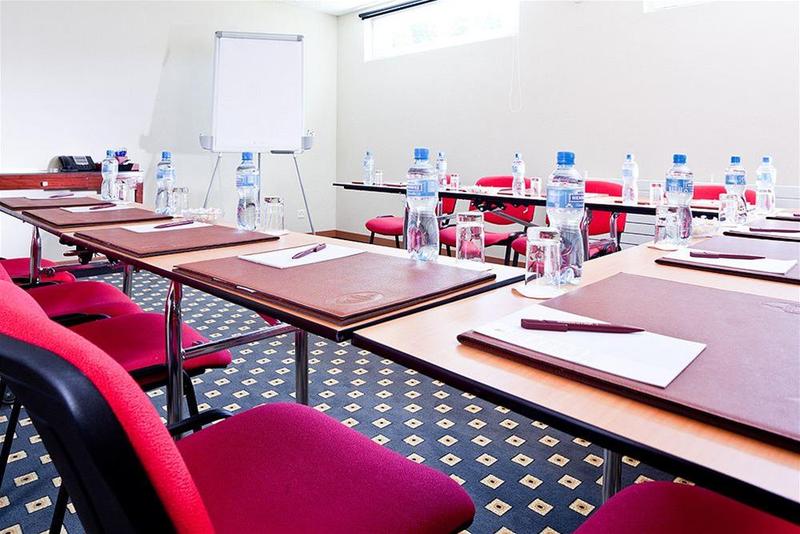 فندق Mercure Fribourg Centre Remparts