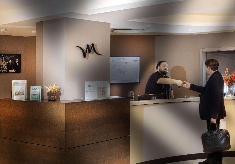 فندق Mercure Fribourg Centre Remparts