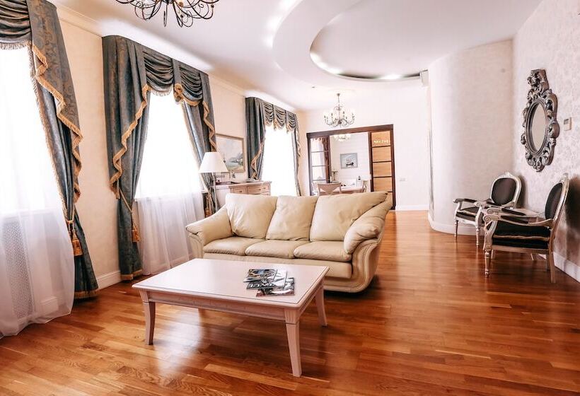 هتل Imperial Club Delux