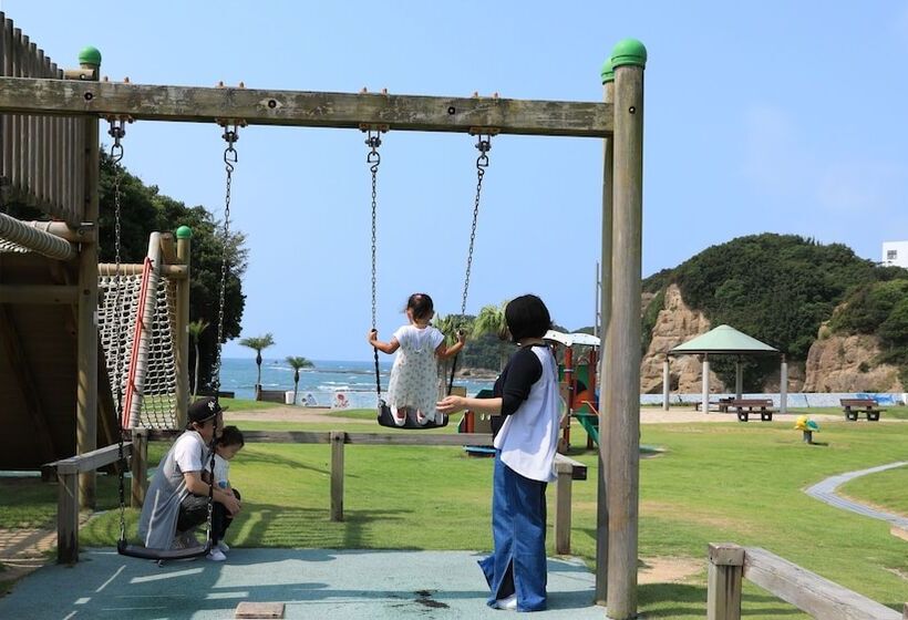 Отель Grand Mercure Wakayama Minabe Resort & Spa