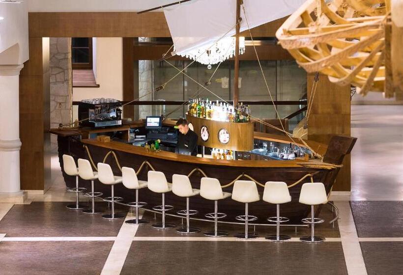 هتل Krol Kazimierz