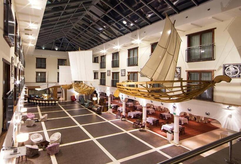 هتل Krol Kazimierz