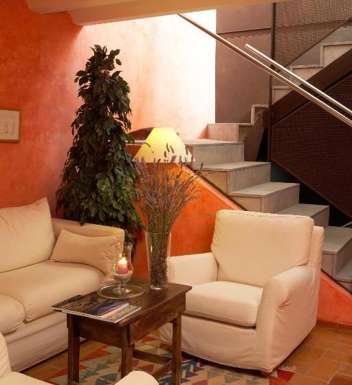 فندق La Plaça Madremanya