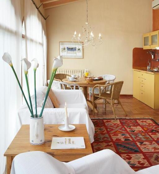 فندق La Plaça Madremanya