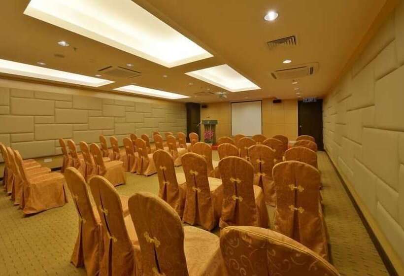 فندق Lintas View