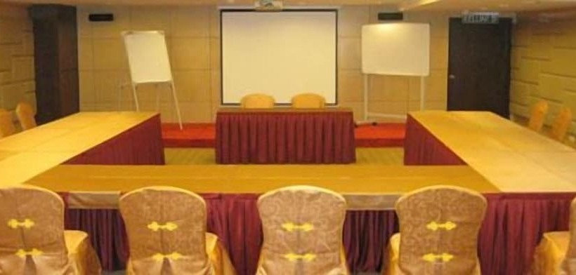 فندق Lintas View