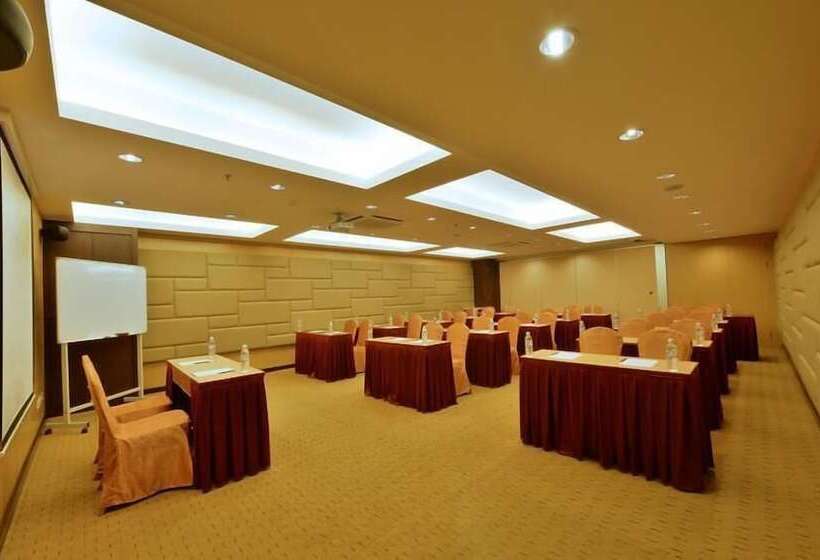 فندق Lintas View