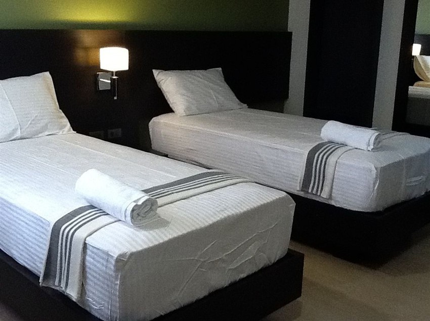 호텔 Lorenzzo Suites