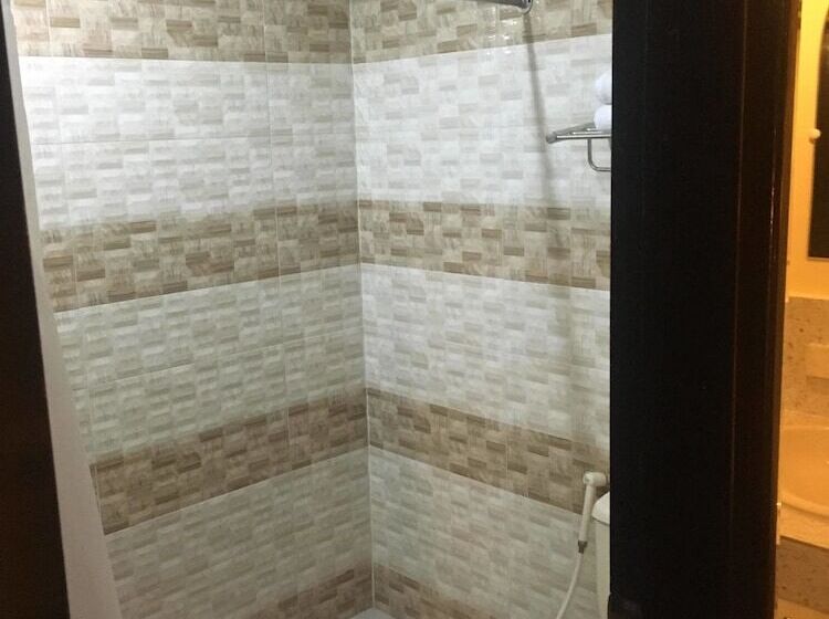 酒店 Lourdes Suites