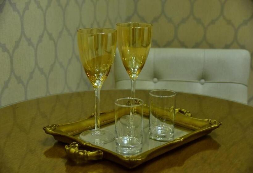 هتل Marimar The Place