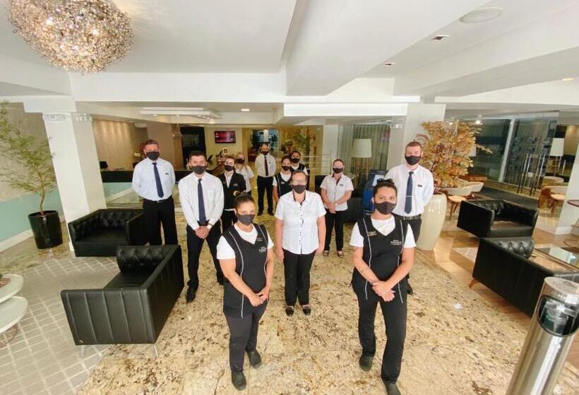 هتل Marimar The Place