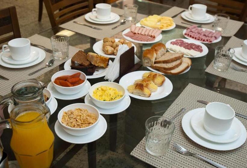 هتل Marimar The Place