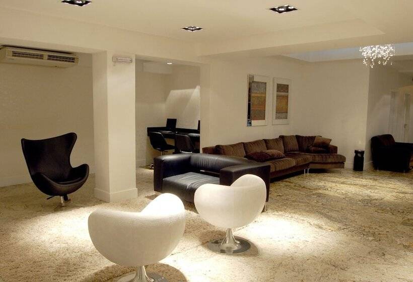 هتل Marimar The Place